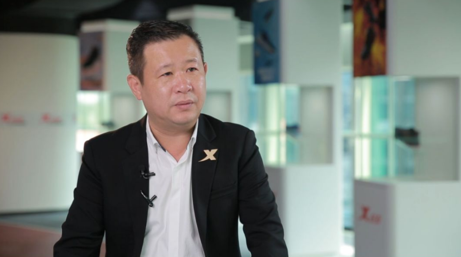 特步破百亿营收后53岁的丁水波仍要卖鱼