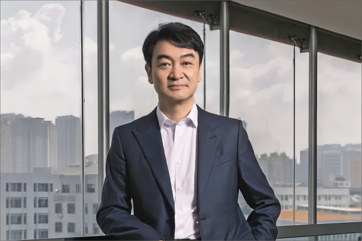 美国乔治·华盛顿大学培养过无数名人,如美国前国务卿科林·鲍威尔